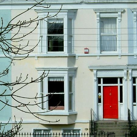 Bed and Breakfast Claremont House Dun Laoghaire Esterno foto